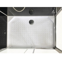 Rechteckige Duschwanne mit Ablauf