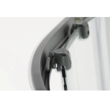 Detail einer Duschkabine mit Glas und Rahmen