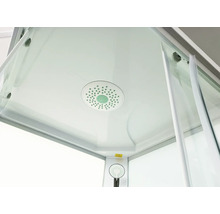 Innenansicht einer Duschkabine mit Kopfbrause