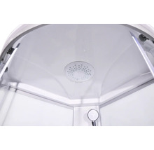 Innenansicht einer Duschkabine mit Kopfbrause und Handbrause.