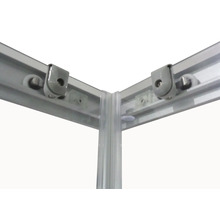 Detailansicht einer Duschkabine mit Schiebetürentechnik