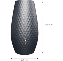 Regenspeicher mit Rautenmuster, Höhe 118 Zentimeter, Breite 65 Zentimeter, mit Auslaufhahn.
