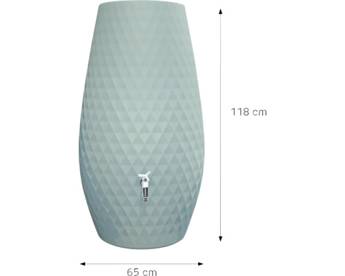Dekorativer Regenspeicher mit Rautenmuster und Auslaufhahn, Höhe 118 Zentimeter, Breite 65 Zentimeter.