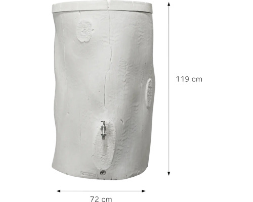Weiße Regentonne in Baumstammoptik mit Zapfhahn, Höhe 119 Zentimeter, Breite 72 Zentimeter.