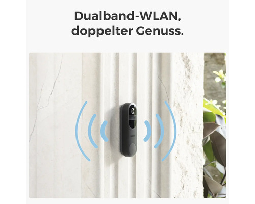 Smarte Türklingel mit Dualband WLAN Funktion an einer Hauswand