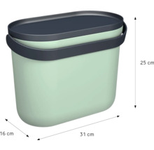 Grüner Organizer aus Kunststoff mit grauem Griff, Maße 31 Zentimeter mal 16 Zentimeter mal 25 Zentimeter.