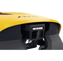 Nahaufnahme eines Stiga Mähroboters mit Sensor