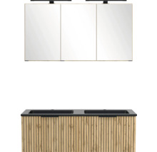 Badmöbel-Set mit Doppelwaschtisch in Eiche-Lamellenoptik und dreitürigem Spiegelschrank mit LED-Beleuchtung.