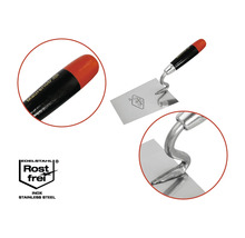 Maurerkelle aus Stahl mit Griff