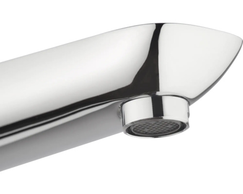 Detailansicht eines Wasserhahn-Auslaufs
