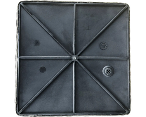 Quadratische Kunststoffplatte mit Verstrebungen