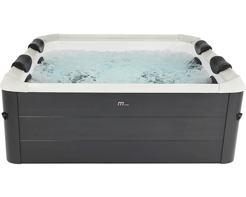 Rechteckiger Whirlpool von MSpa mit sprudelndem Wasser und vier Kopfstützen.