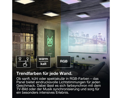 Quadratische LED-Panel-Deckenleuchten in einem modernen Wohnraum mit einstellbarer Farbtemperatur von warm bis kalt und bunten Lichteffekten.