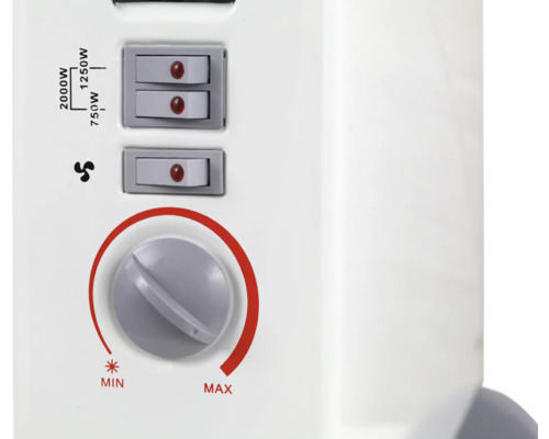 Bedienfeld eines Heizgeräts mit Wippschaltern für Heizstufen bis 2000 Watt, einem Gebläseschalter und einem Drehregler für das Thermostat.