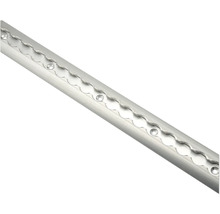 Halbrunde Airline-Schiene aus Aluminium zur Ladungssicherung mit Befestigungslöchern.
