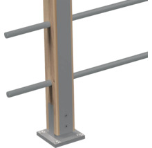 Geländersteher aus Holz mit grauen Metalleinsätzen und Rundstäben zur stabilen Bodenmontage bei Treppen oder Balkonen.