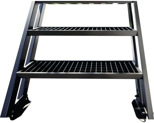 Metalltreppe mit Gitterroststufen für den Außenbereich.