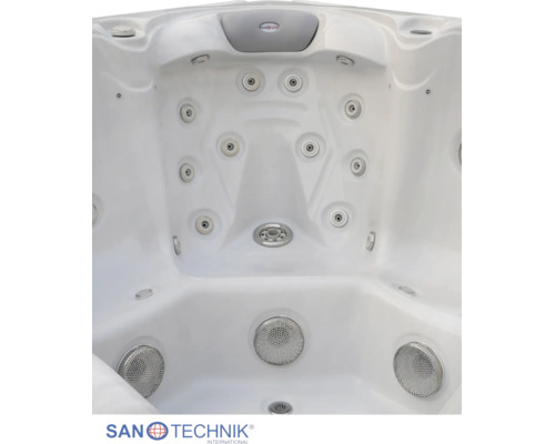 Innenansicht eines Whirlpools mit Massagedüsen, einer Kopfstütze und Ansauggittern. Sanotechnik Logo.