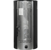 Rückansicht eines Pelletofens mit perforierter Metallverkleidung, Anschlüssen und Typenschild.