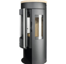 Moderner zylindrischer Kaminofen aus dunklem Metall mit Holzabdeckung, langem Metallgriff und Sichtscheiben vorne sowie an der Seite.