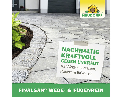 Gepflasterter Weg mit sauberen Fugen neben einem Blumenbeet, Neudorff Logo und Text für Finalsan Wege- und Fugenrein.