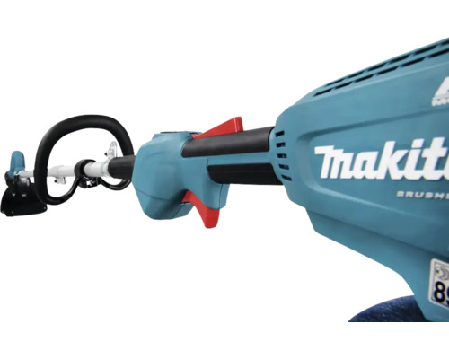 Detailansicht einer Makita Akku-Sense mit Handgriff und Gashebelschalter.