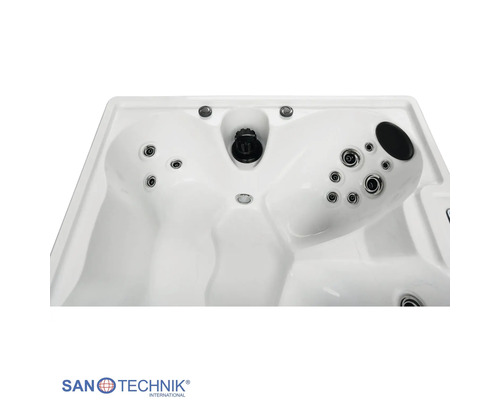 Whirlpool Innenansicht mit Massagedüsen und ergonomisch geformten Sitzen von Sanotechnik.