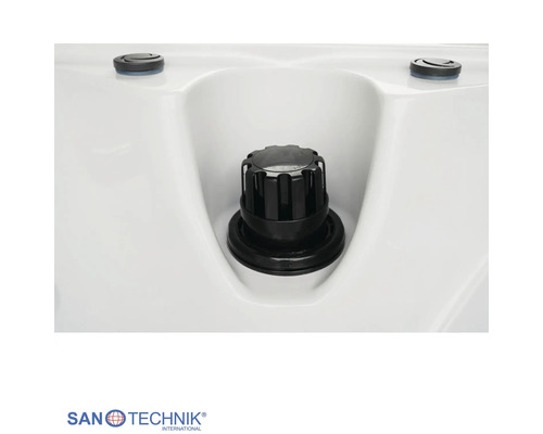 Detailansicht einer schwarzen Filterabdeckung in einer weißen Whirlpool-Wanne von Sanotechnik.