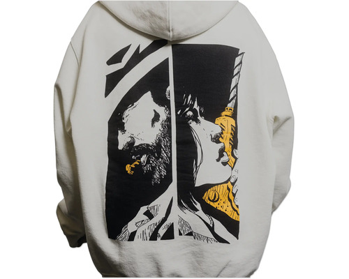 Weißer Kapuzenpullover mit Grafikdruck auf der Rückseite, der einen Mann mit Pfeife und eine Frau mit Bohrmaschine im Comic-Stil zeigt.