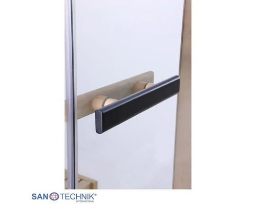 Sanotechnik Türgriff für Saunatüren, Außenseite schwarz, Innenseite aus Holz, montiert an einer Glastür.