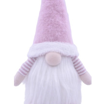 Weihnachtswichtel aus Stoff in Rosa mit spitzer Mütze und weißem Bart.