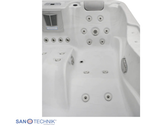 Innenansicht eines Whirlpools mit Massagedüsen, Kopfstütze, integrierten Lautsprechern und ergonomischer Formgebung.