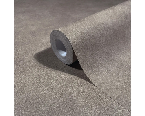 Strukturierte Vliestapete in Taupe mit feiner Textur.