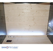 Innenansicht Infrarotkabine aus hellem Holz mit horizontaler Vertäfelung, Beleuchtung und Bedienfeld. Sanotechnik International Logo.