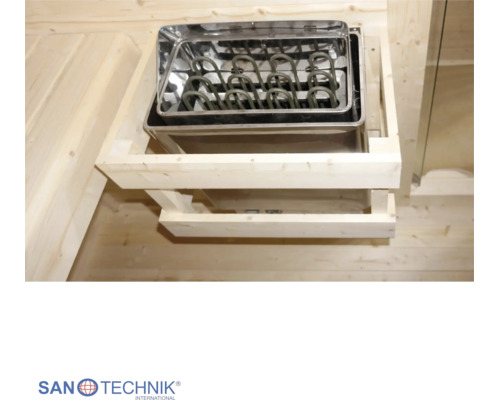 Elektro-Saunaofen aus Edelstahl mit Heizstäben in einer hellen Holzsauna mit Schutzgitter aus Holz. Sanotechnik Logo.