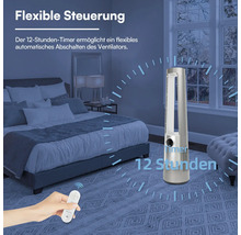 Moderner rotorloser Turmventilator im Schlafzimmer mit Fernbedienung und 12-Stunden-Timer für automatisches Abschalten.