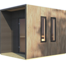 Moderne Garten-Sauna aus Holz mit vertikaler Lamellenverkleidung und zwei schmalen Fenstern sowie verglaster Tür.