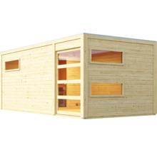 Moderne Gartensauna aus Holz mit Flachdach, Glaseingangstür und drei Fenstern für den Außenbereich.