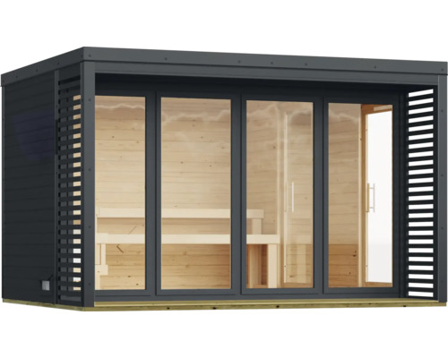 Moderne Gartensauna mit großen Glaselementen und Holzvertäfelung im Innenraum sowie Lamellenelementen an den Außenseiten.