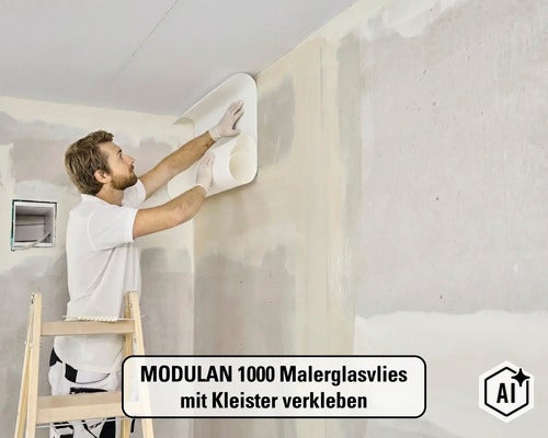 Ein Handwerker auf einer Holzleiter bringt Modulan 1000 Malerglasvlies mit Kleister an eine Wand an. (Image AI modified or generated)