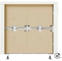 Rückseite einer elektrischen Wandheizung mit vier Heizelementen und sichtbarer Verkabelung. (Image AI modified or generated)