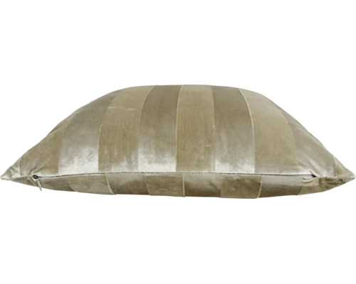 Quadratisches Zierkissen mit vertikalem Streifenmuster aus weichem Stoff für Wohnzimmer oder Schlafzimmer.
