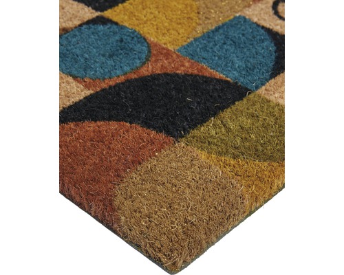 Fußmatte aus Kokosfaser mit geometrischem Muster.