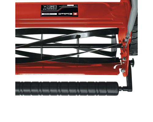 Einhell Handrasenmäher GC-HM 300 mit Schneidwalze und Walze zur Rasenpflege.