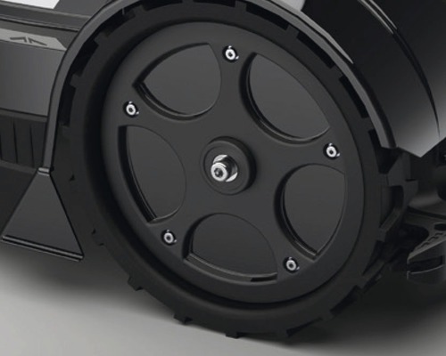 Rad eines Rasenmähroboters