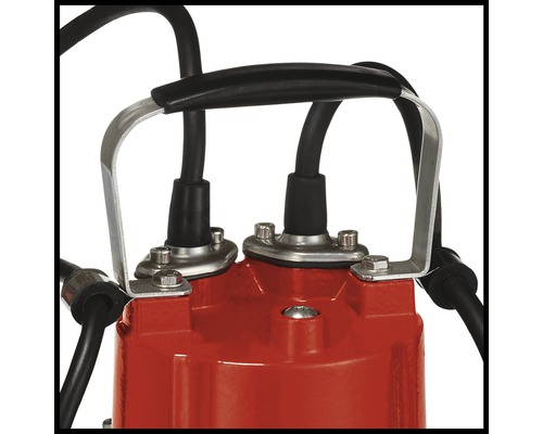 Detailansicht einer Tauchpumpe mit Tragegriff