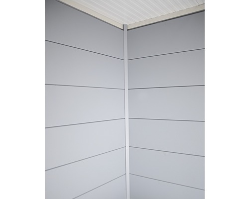 Wandecke mit Paneelen und Eckprofil