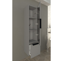 Hochschrank mit Regalböden, Tür und Schublade im Badezimmer