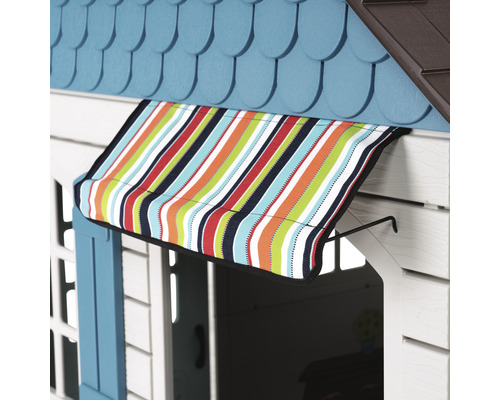 Spielhaus mit gestreifter Markise zum Sonnenschutz