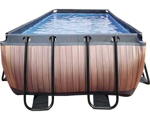 Aufstellpool mit Holzverkleidung und schwarzem Rahmen